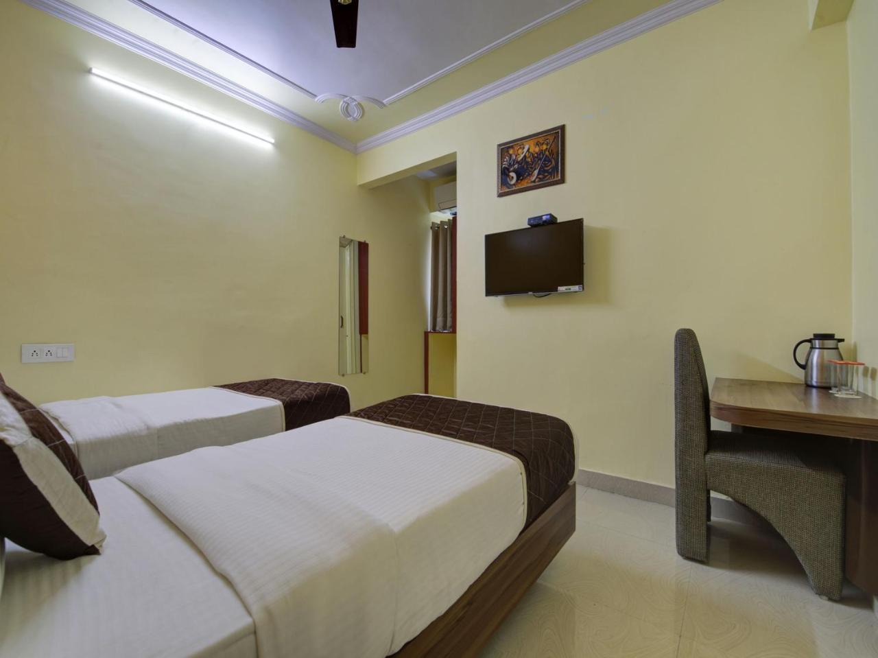 Oyo 9209 Hotel Garden Villa Patna  Bagian luar foto