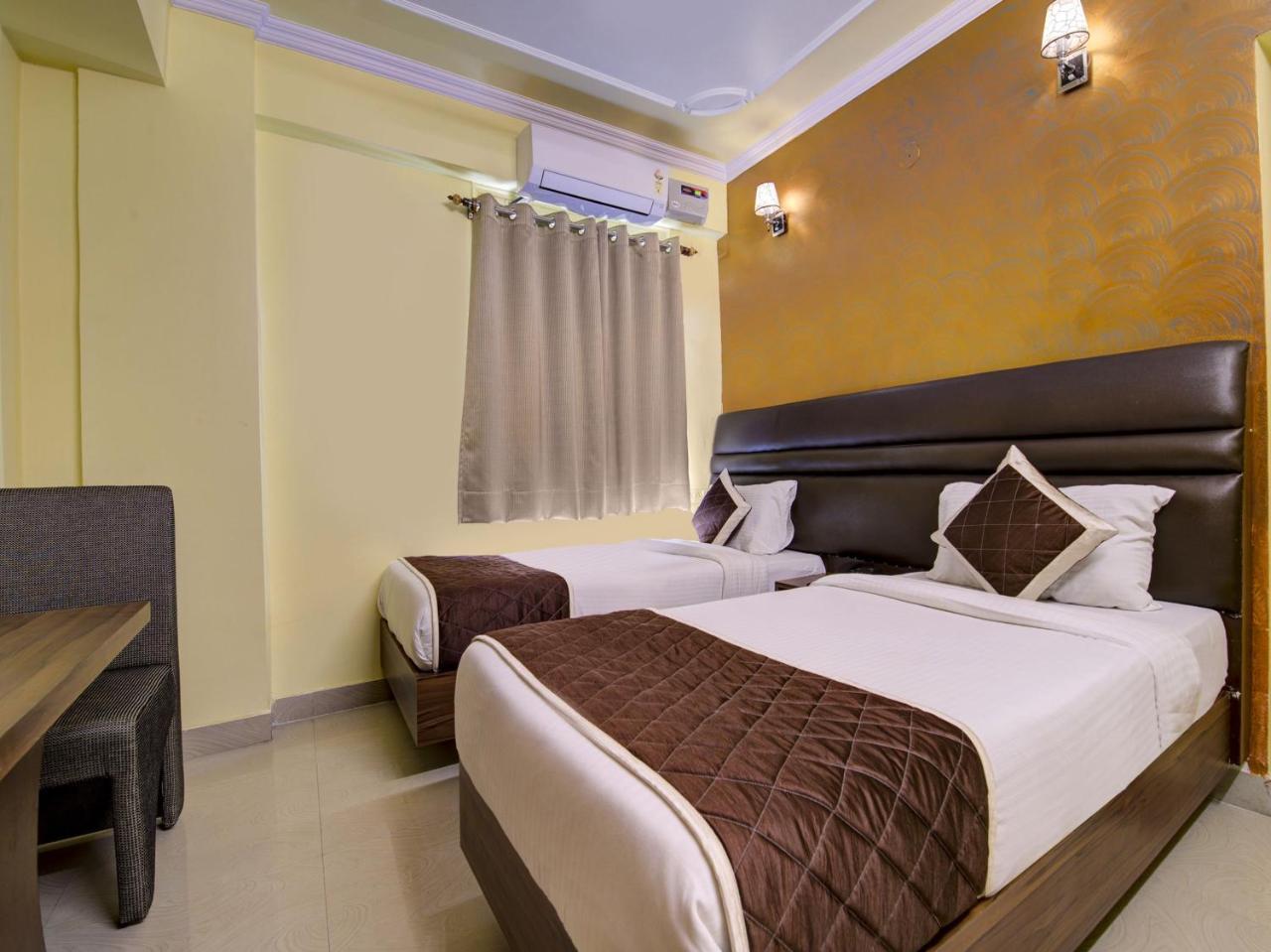 Oyo 9209 Hotel Garden Villa Patna  Bagian luar foto